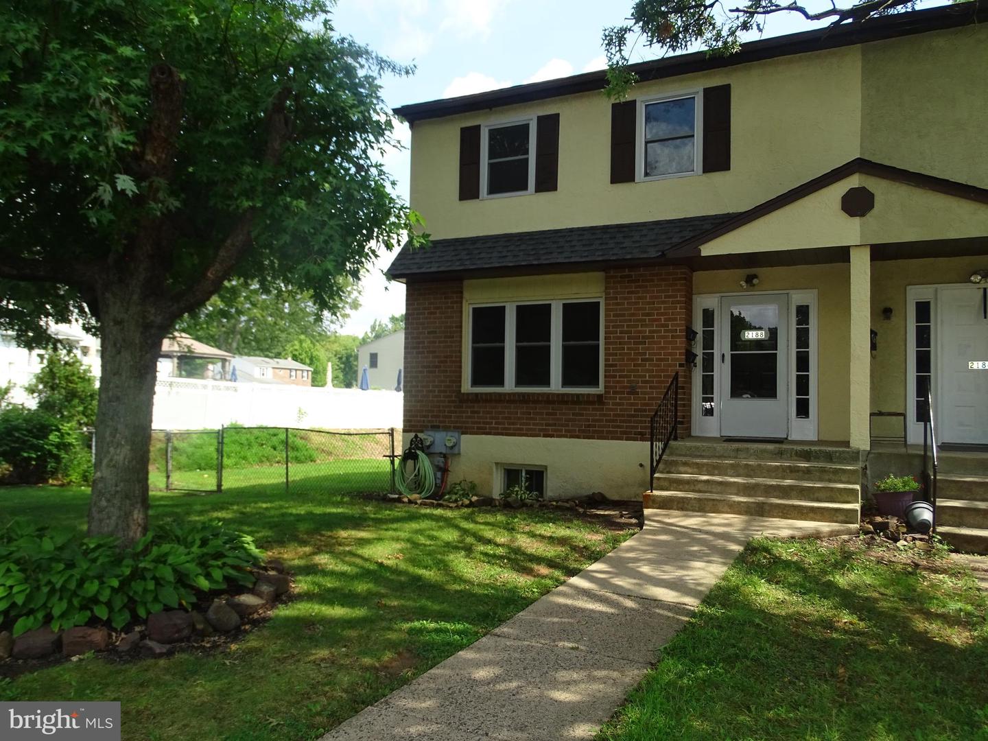 2188 Lisa Dr #a Property Photo 1