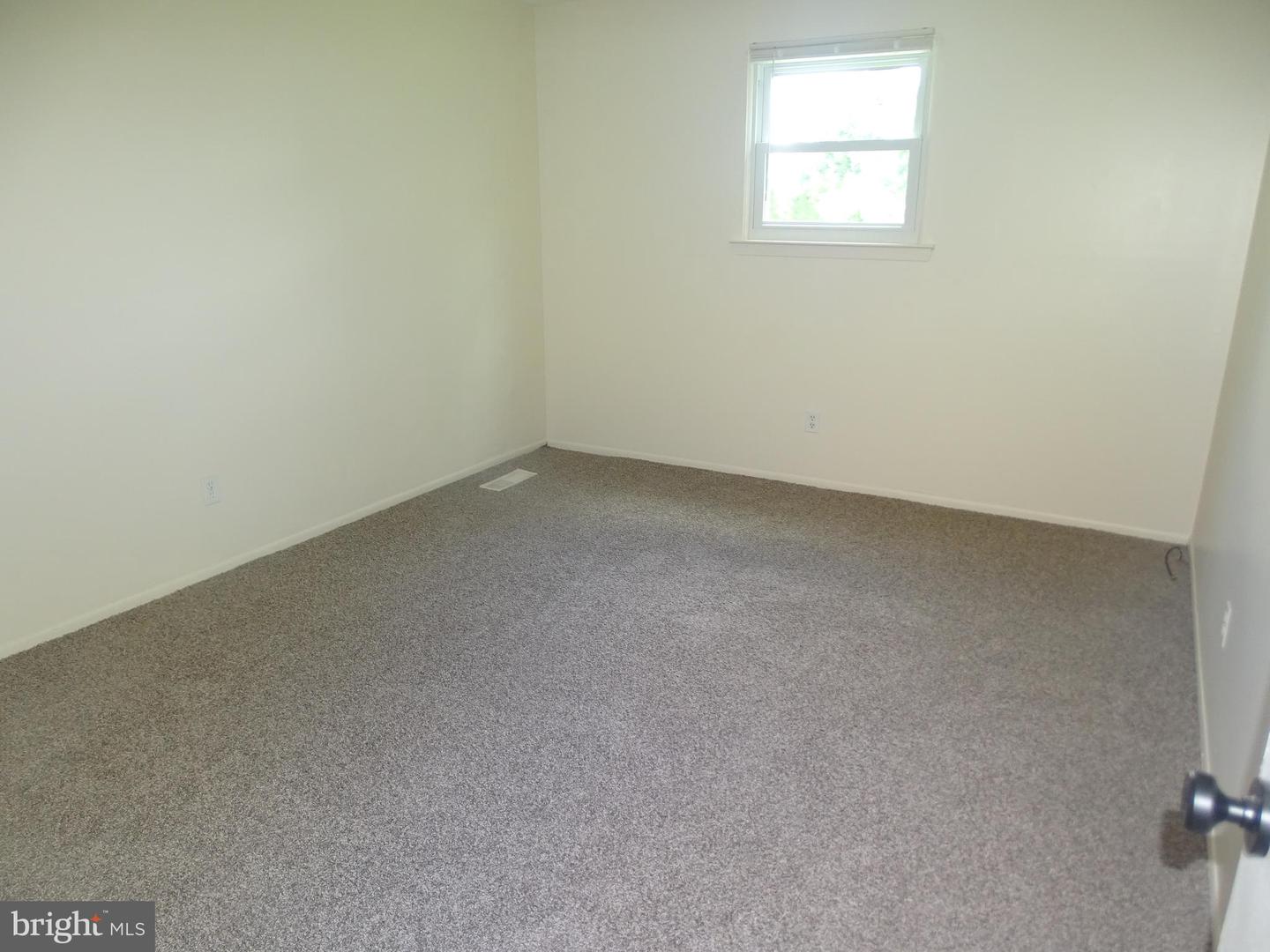 2188 Lisa Dr #a Property Photo 8