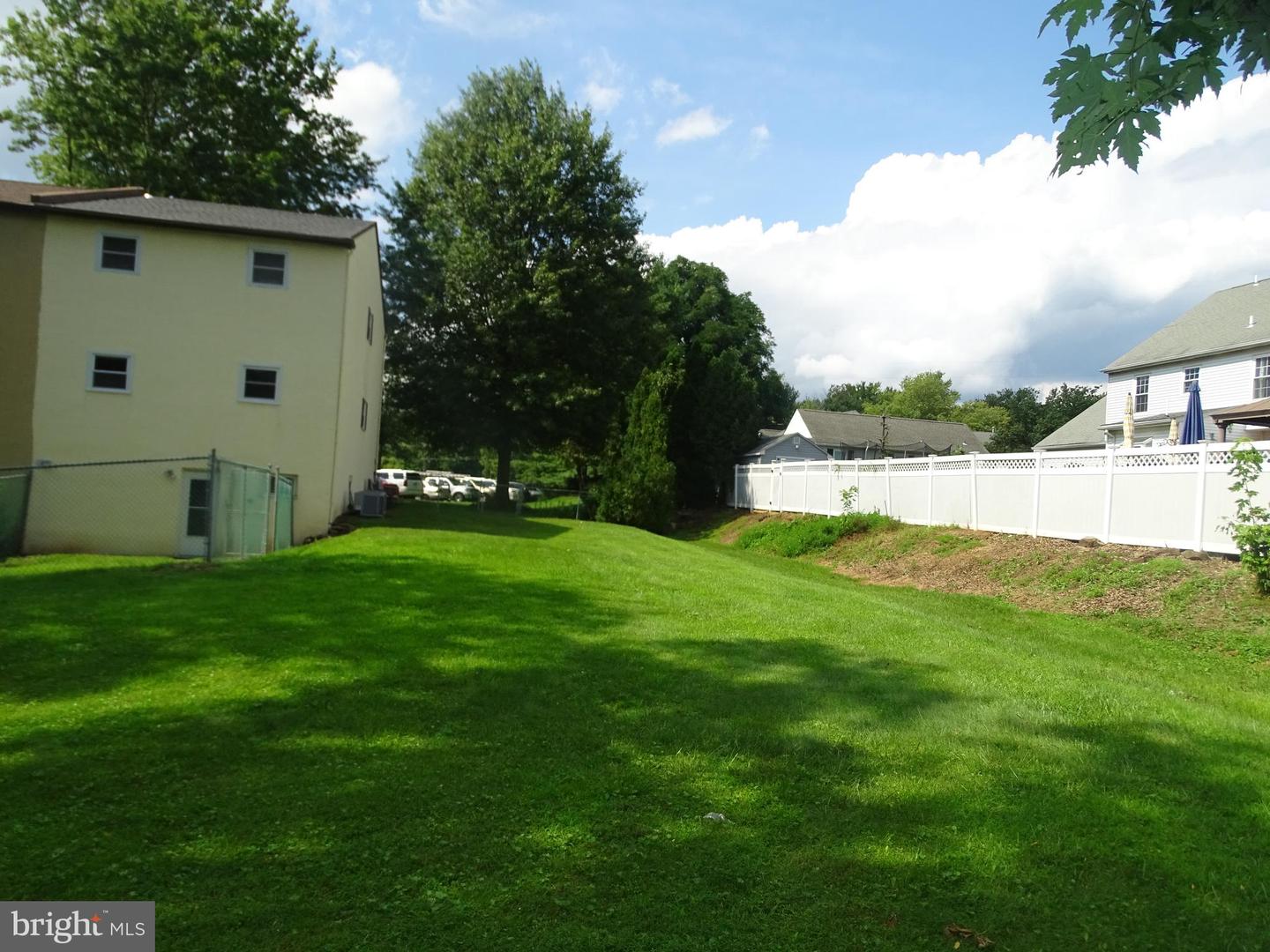 2188 Lisa Dr #a Property Photo 18