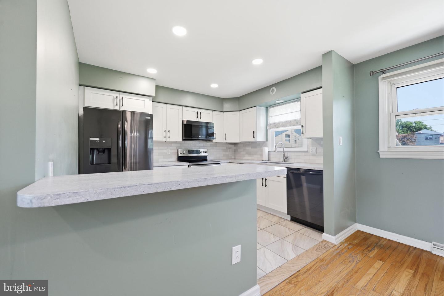 213 Highland Ave Property Photo 7