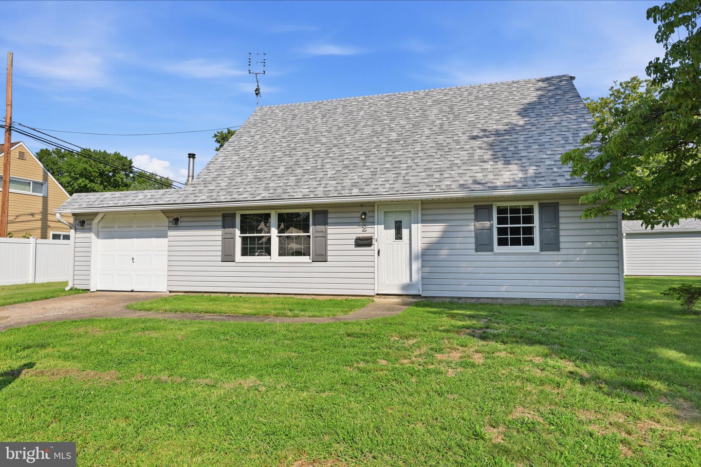2 Timothy Ln Property Photo 1