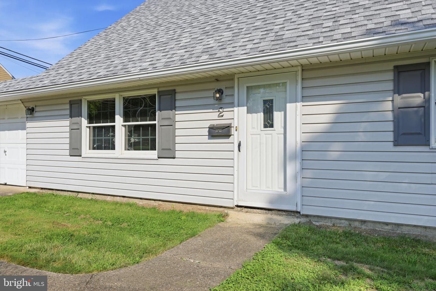 2 Timothy Ln Property Photo 3