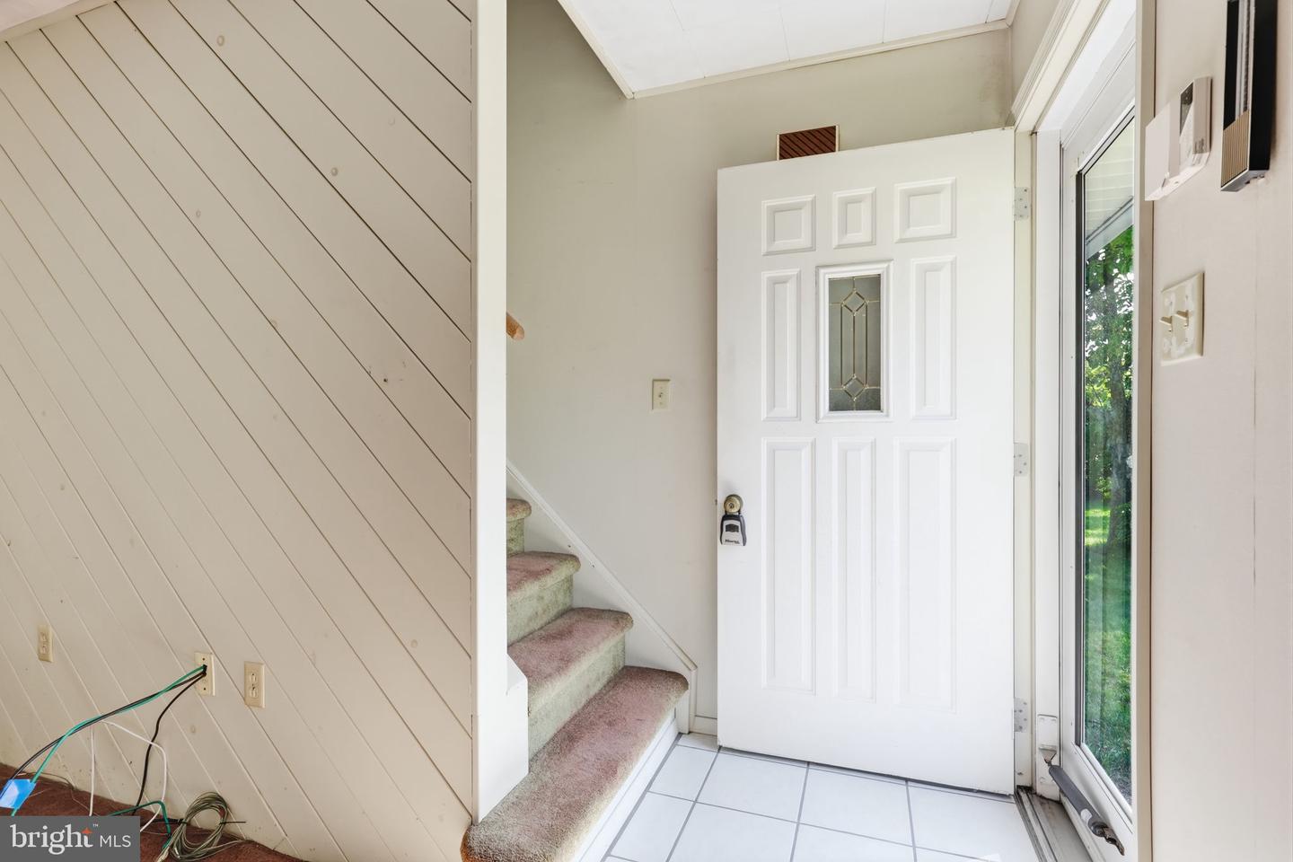 2 Timothy Ln Property Photo 4
