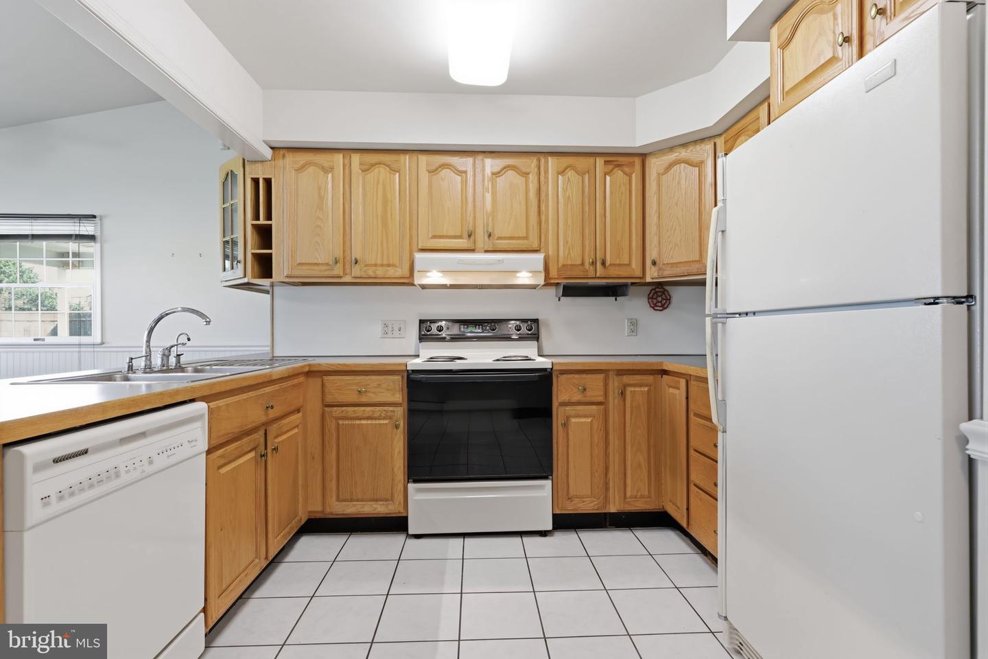 2 Timothy Ln Property Photo 9