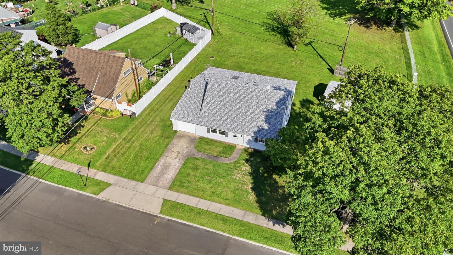 2 Timothy Ln Property Photo 42