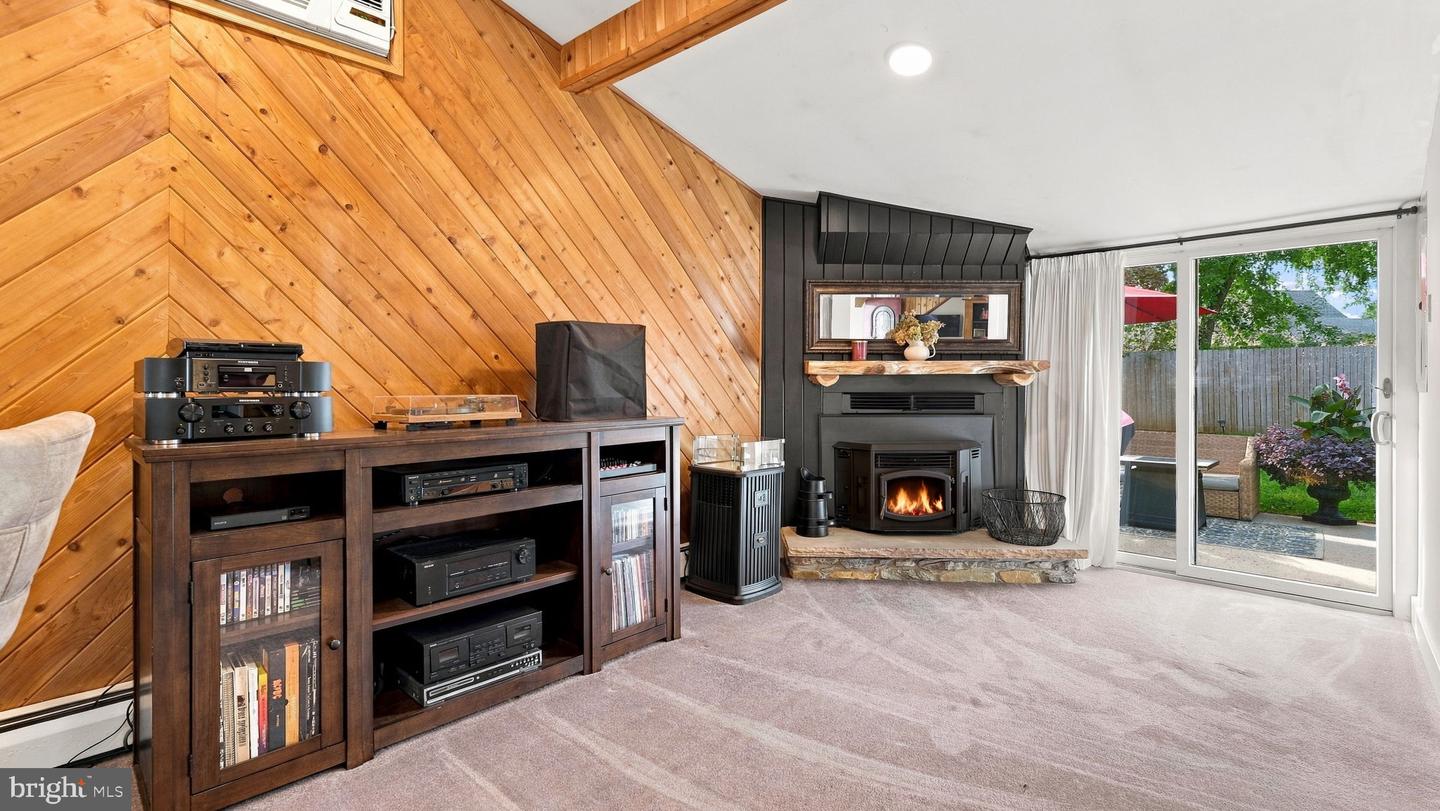 105 Queen Lily Rd Property Photo 13