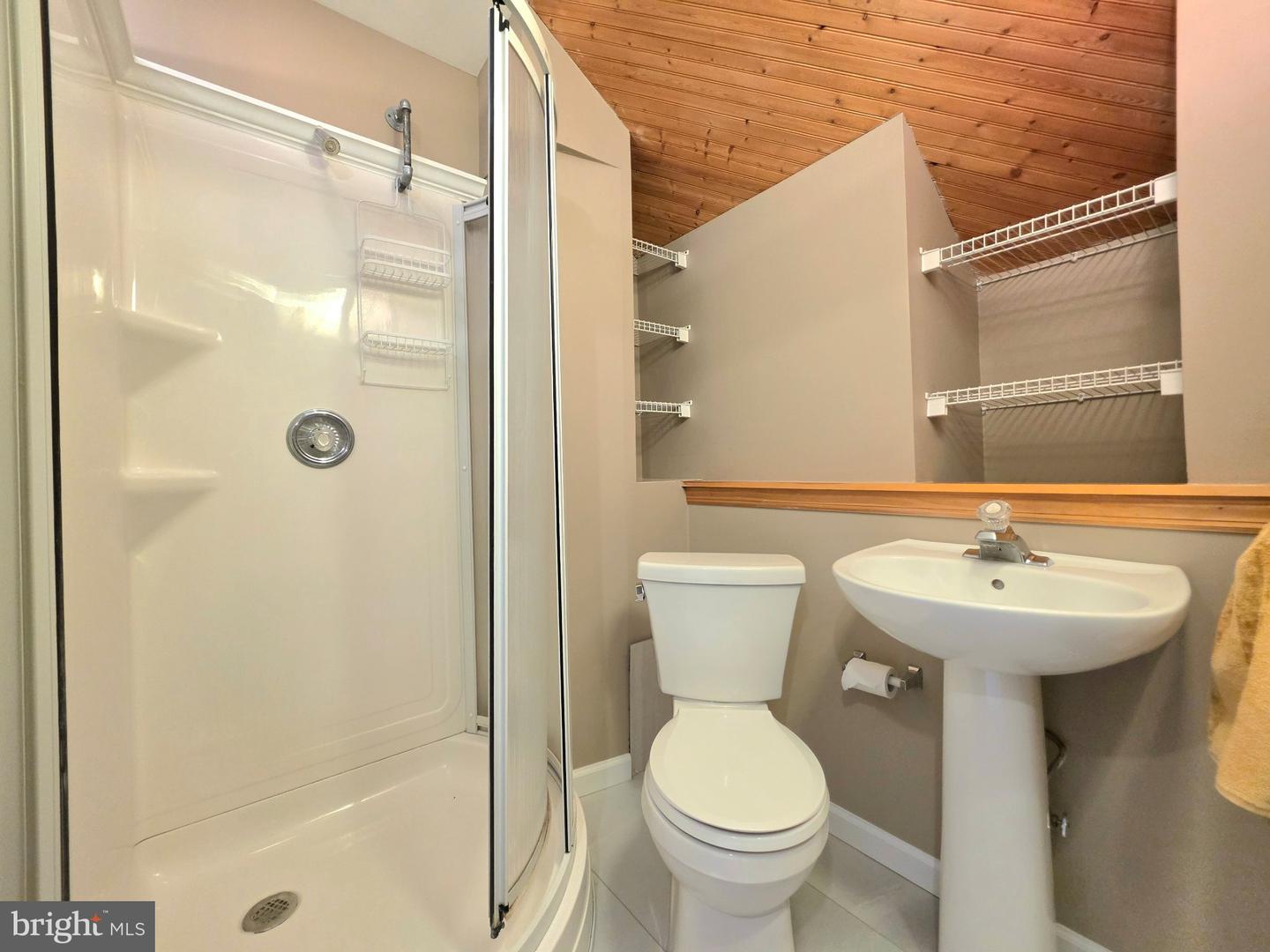 107 Misty Mdw Property Photo 26