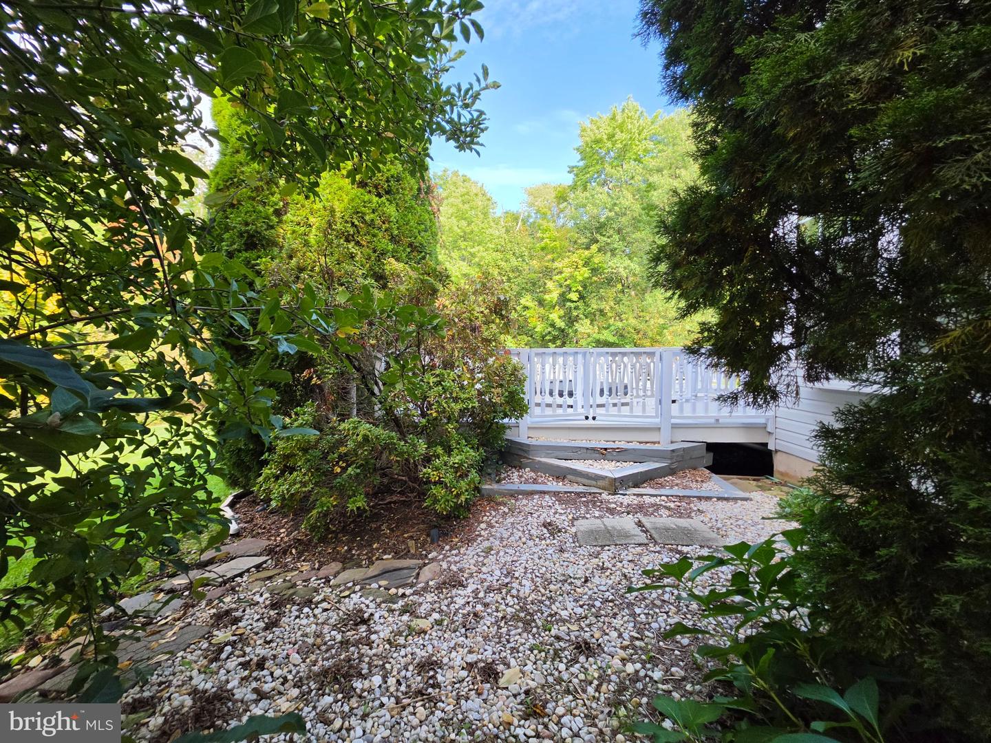 107 Misty Mdw Property Photo 29