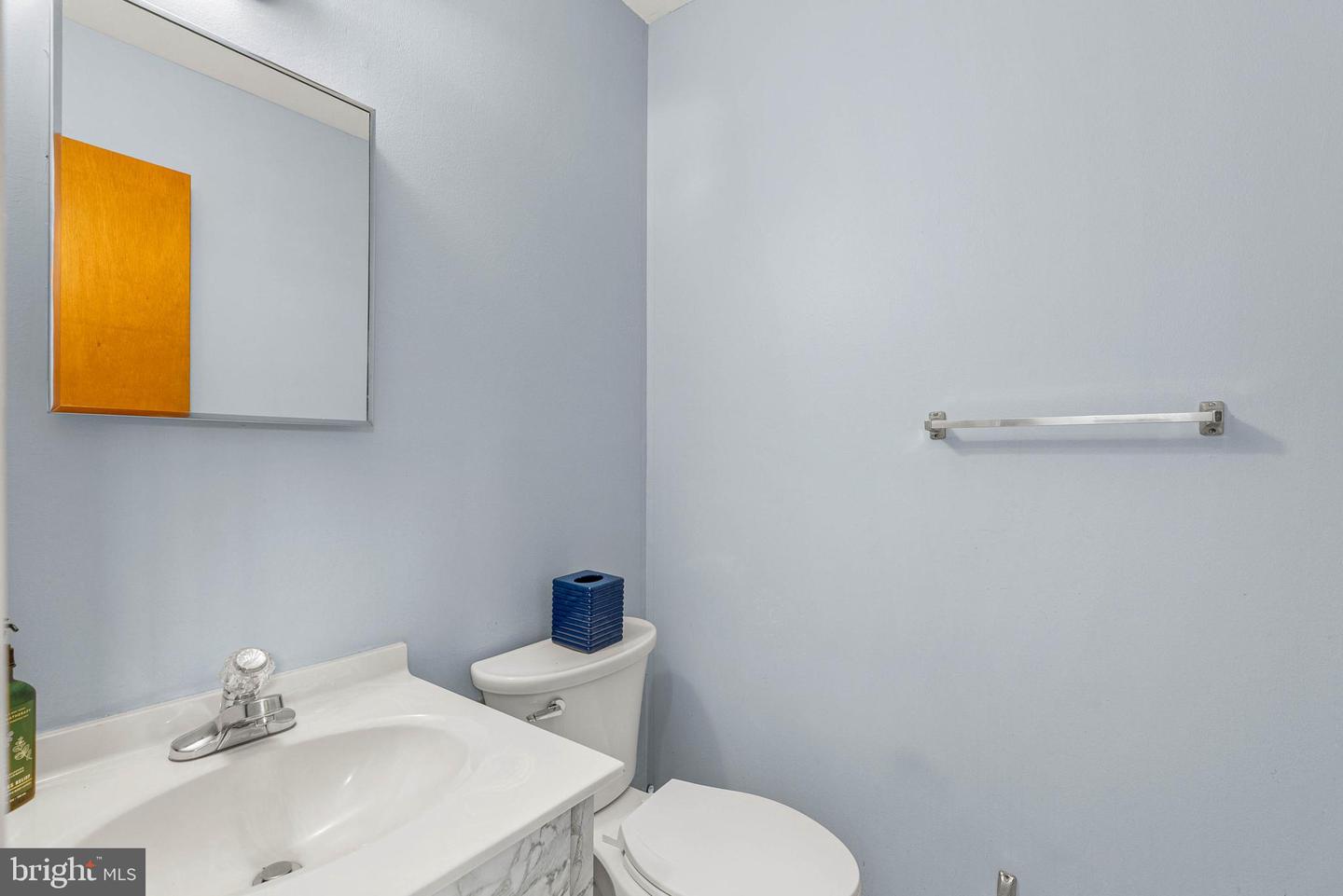 5110 Euston Ct Property Photo 4