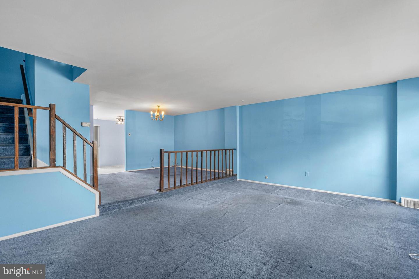 5110 Euston Ct Property Photo 5