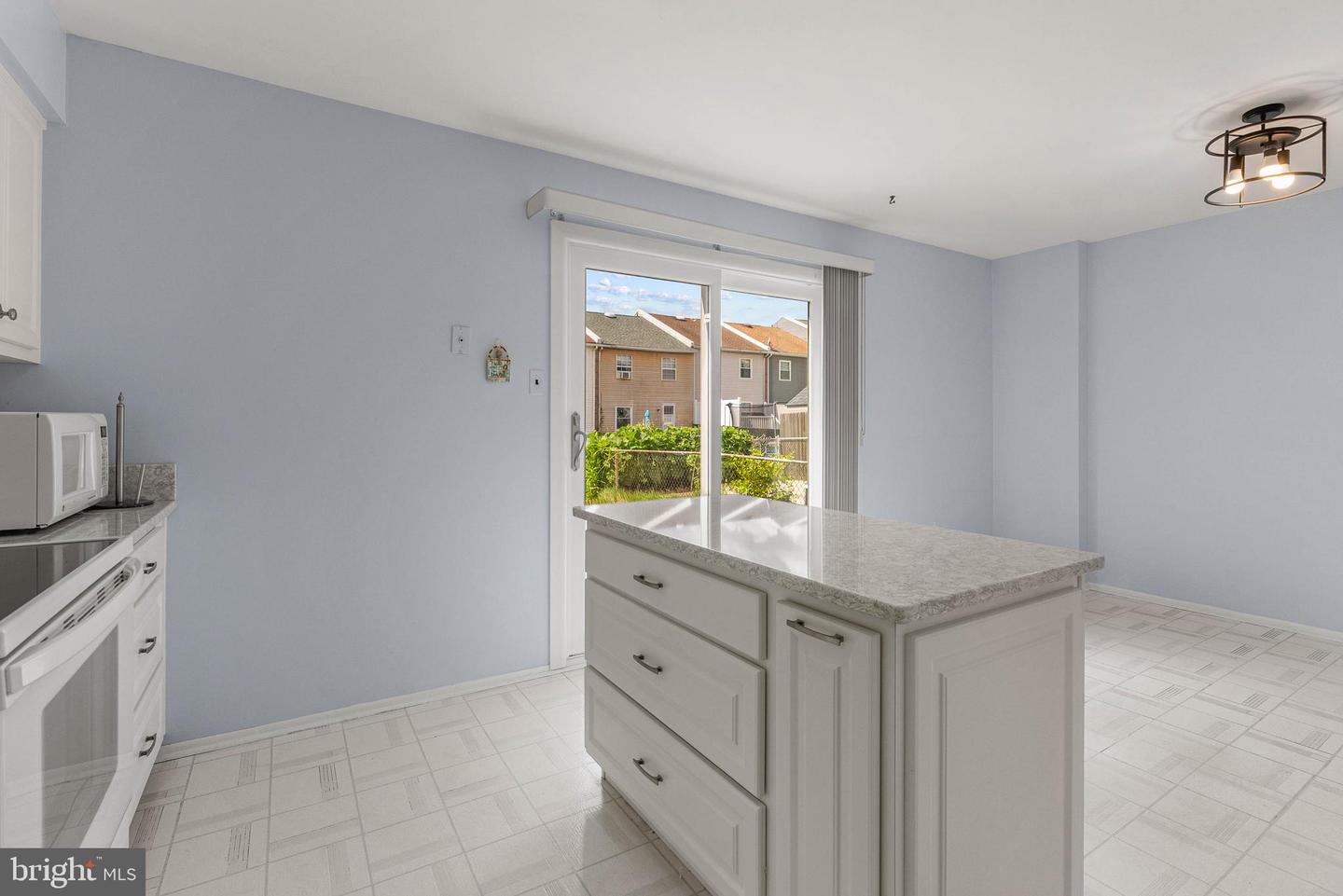 5110 Euston Ct Property Photo 17