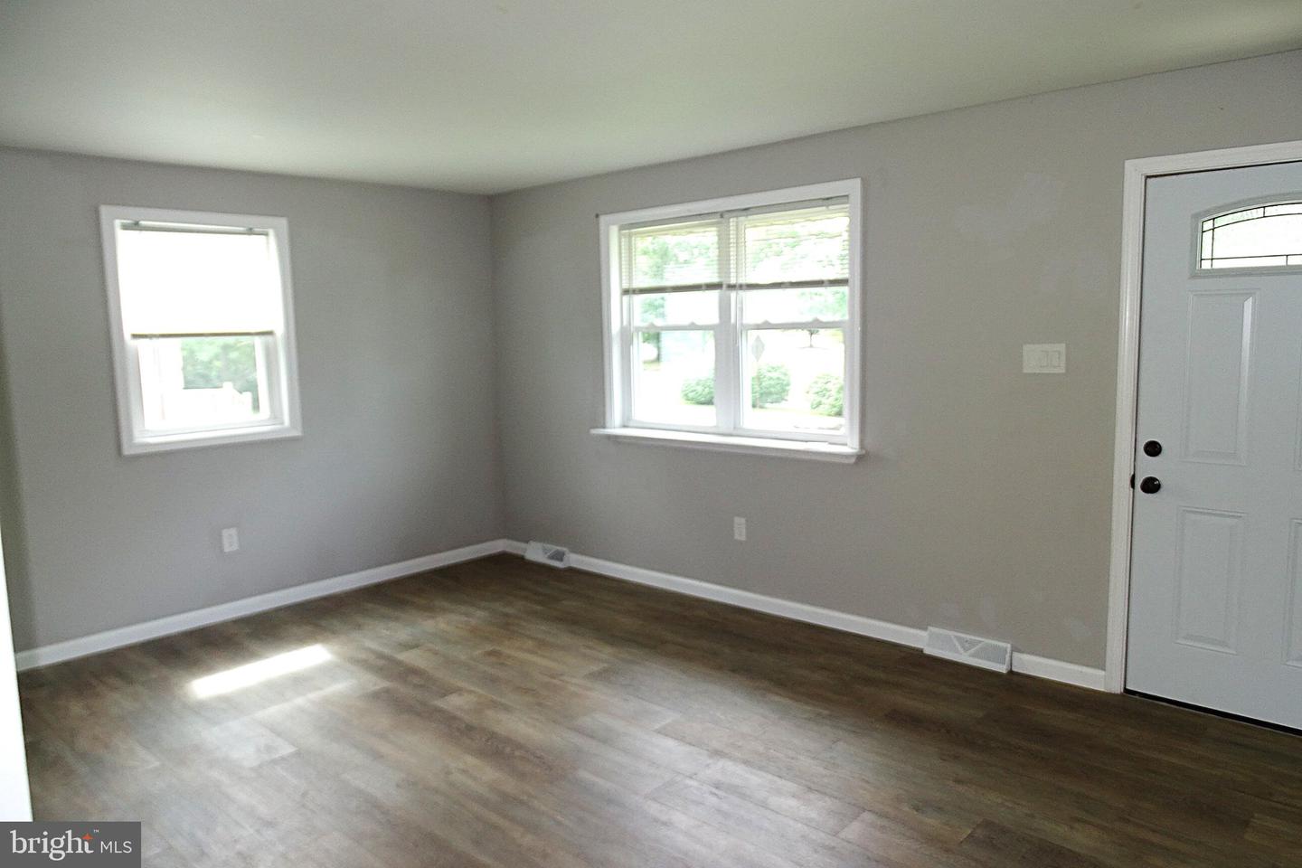 107 Hunter Way #107 Property Photo 3
