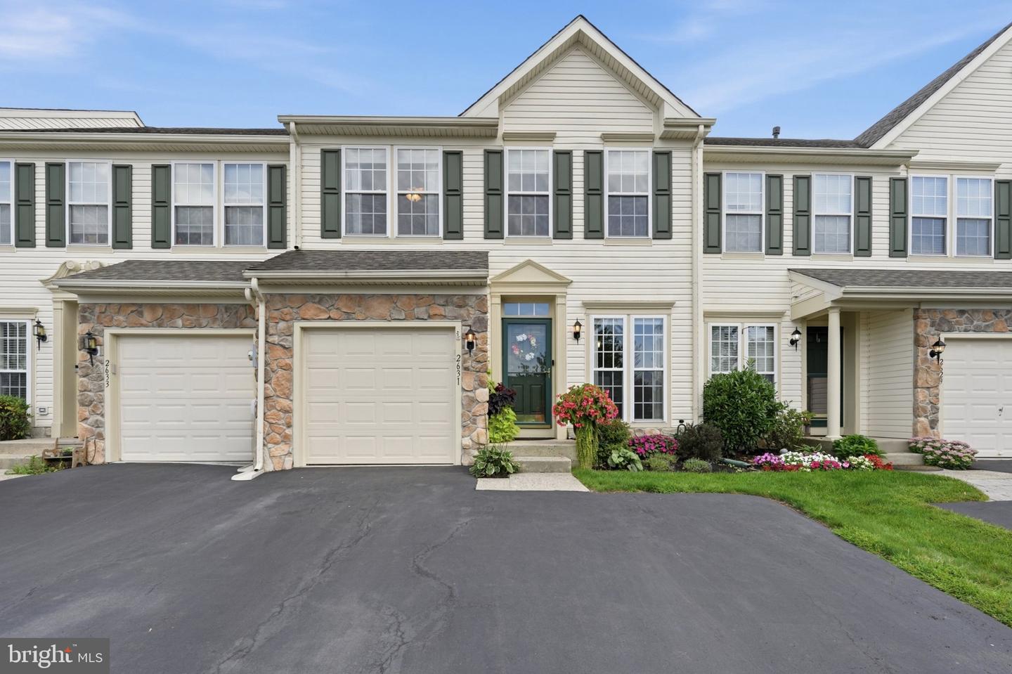 2361 Crabapple Cir Property Photo 1