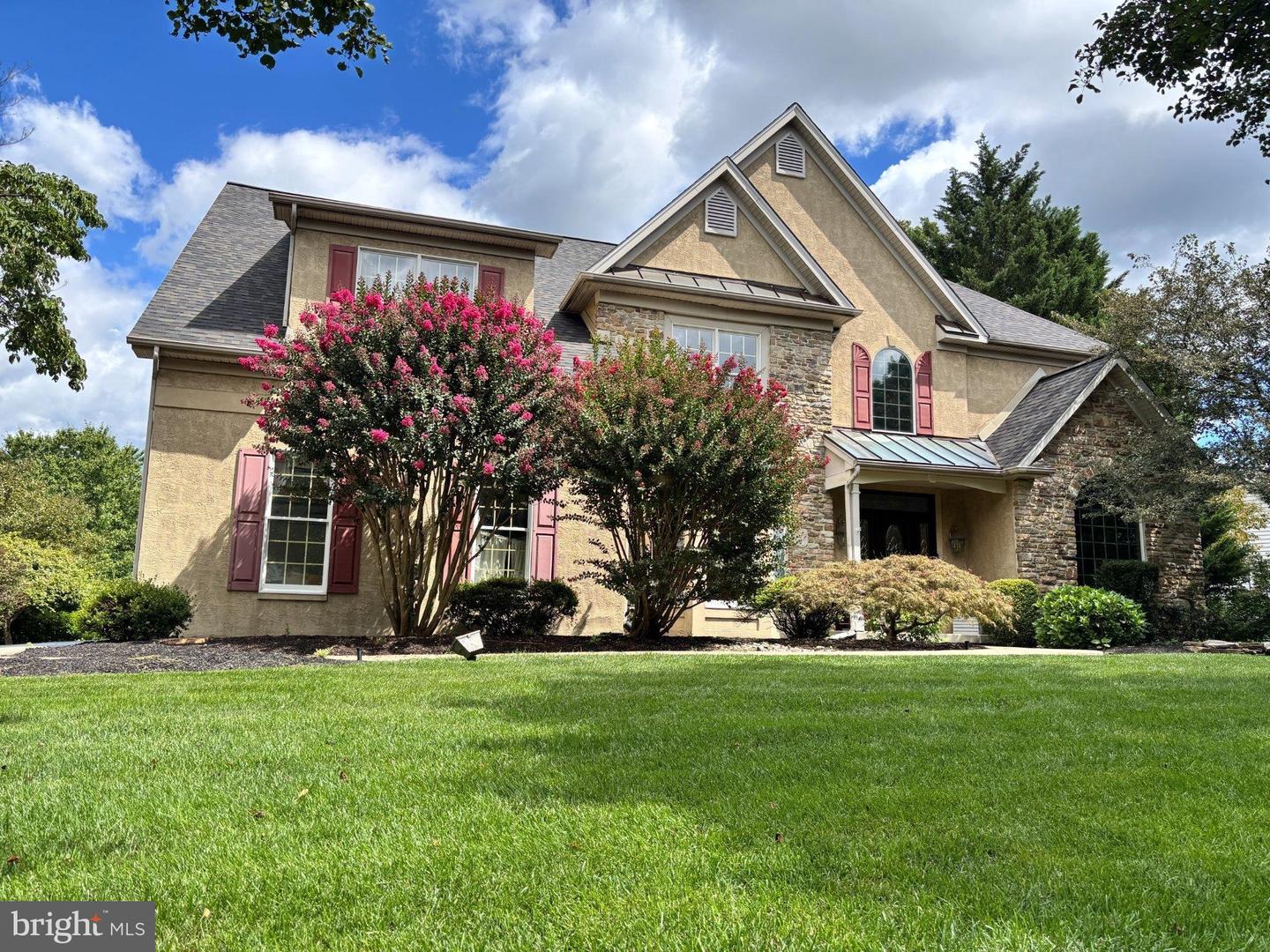 9 Cedar Crest Ct Property Photo 3