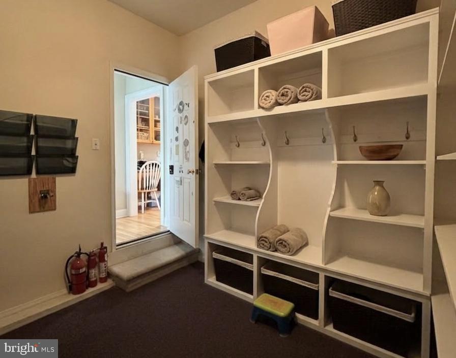 9 Cedar Crest Ct Property Photo 27
