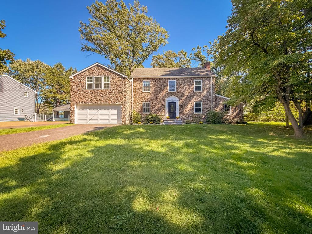 1704 Makefield Rd Property Photo 2