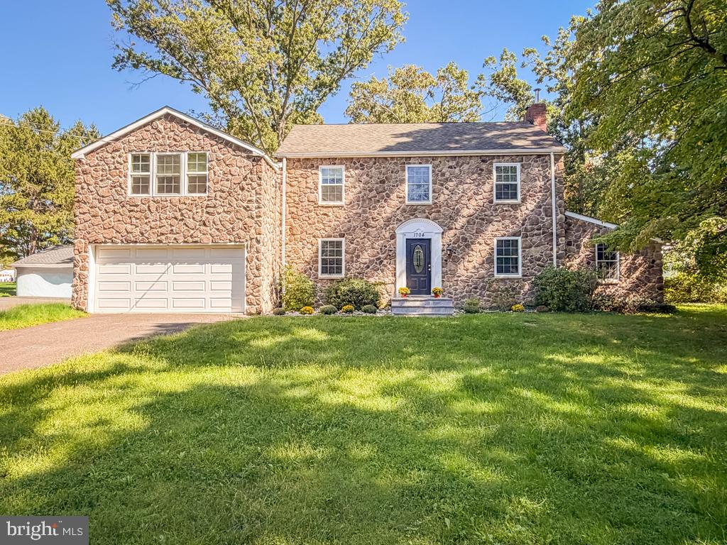 1704 Makefield Rd Property Photo 3