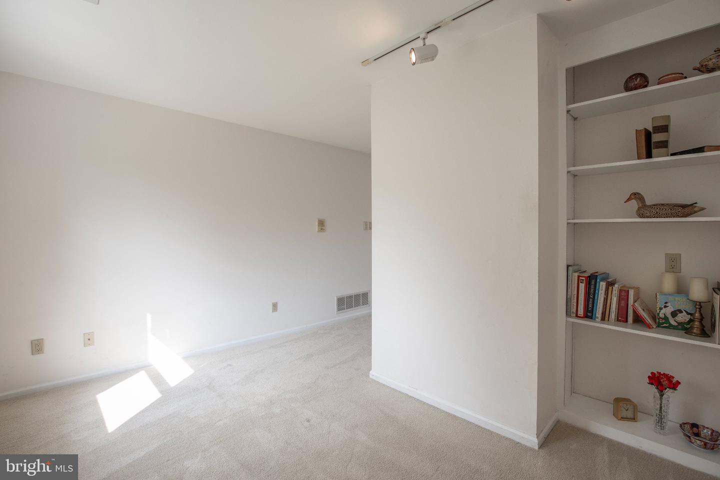 1703 Scott Dr Property Photo 36