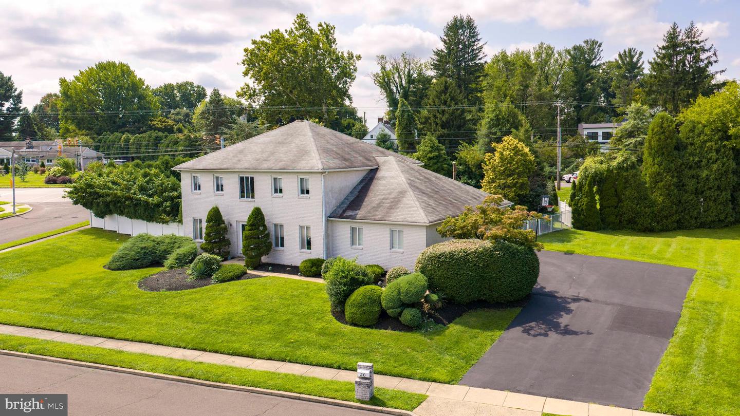 20 Summer Pl Property Photo 8