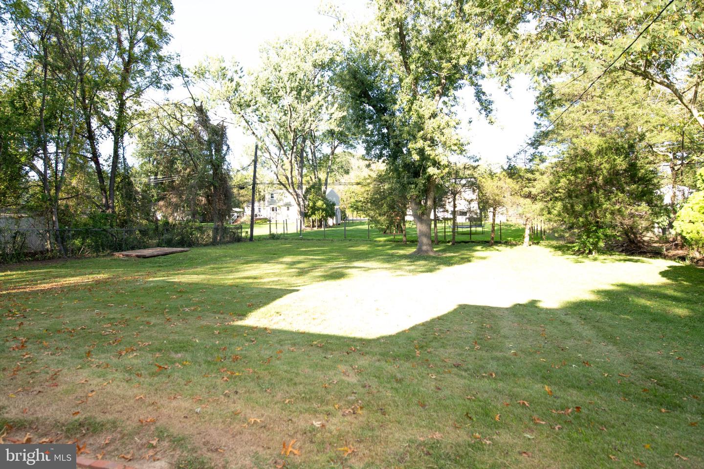 921 W Bristol Rd Property Photo 4