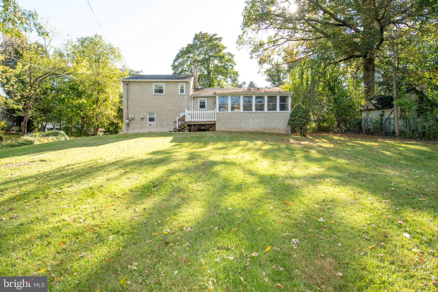921 W Bristol Rd Property Photo 5