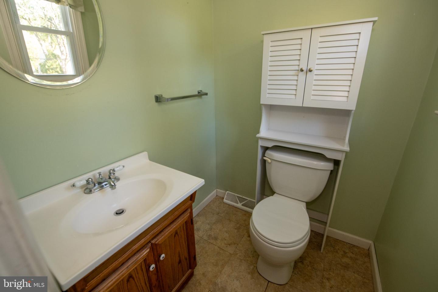 921 W Bristol Rd Property Photo 29