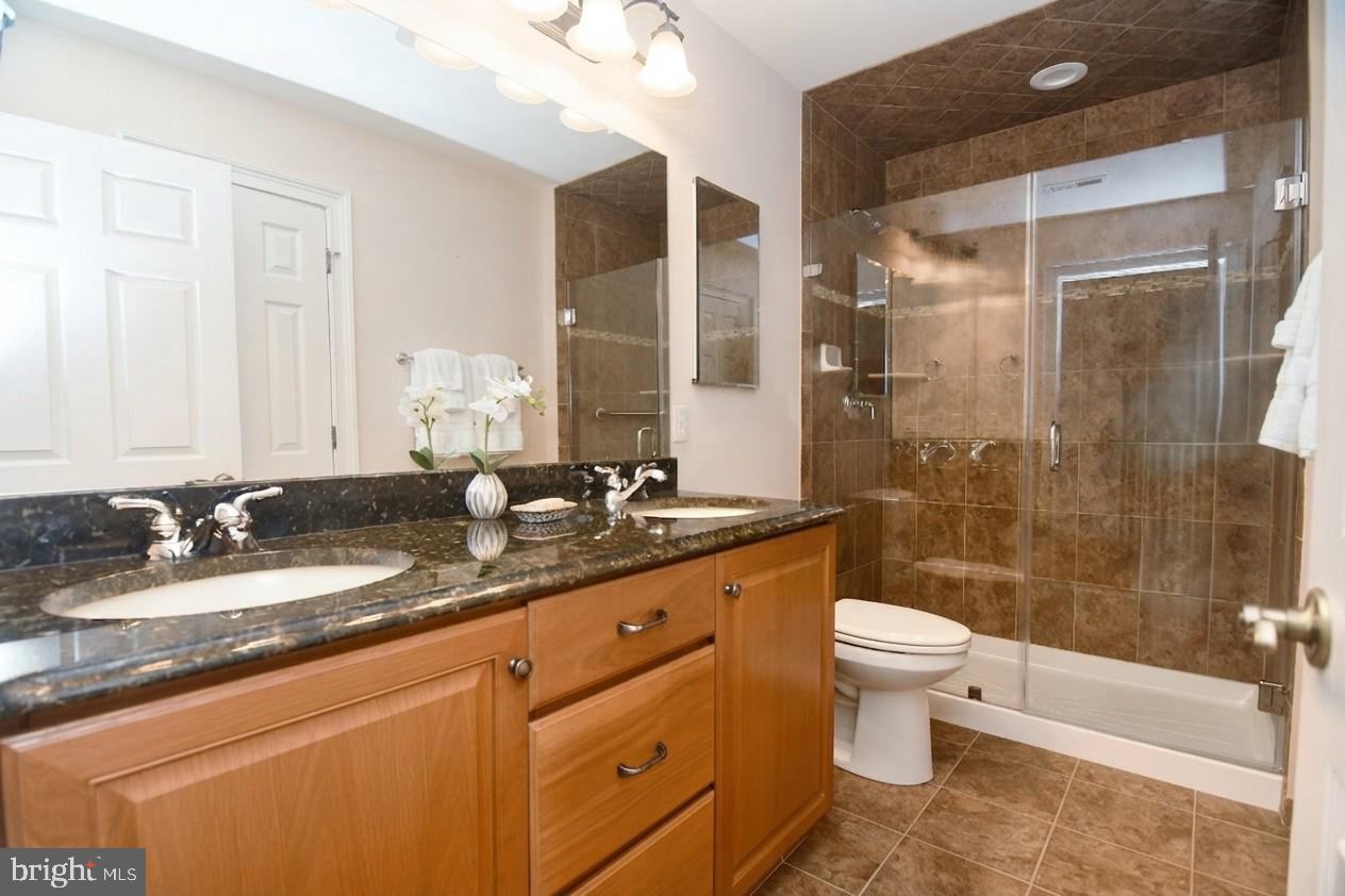 209 Saint James Dr Property Photo 20