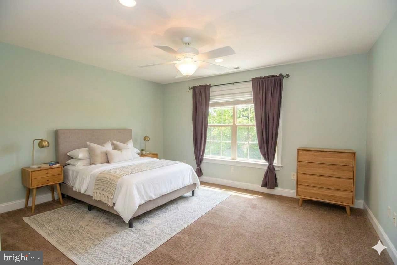 209 Saint James Dr Property Photo 21
