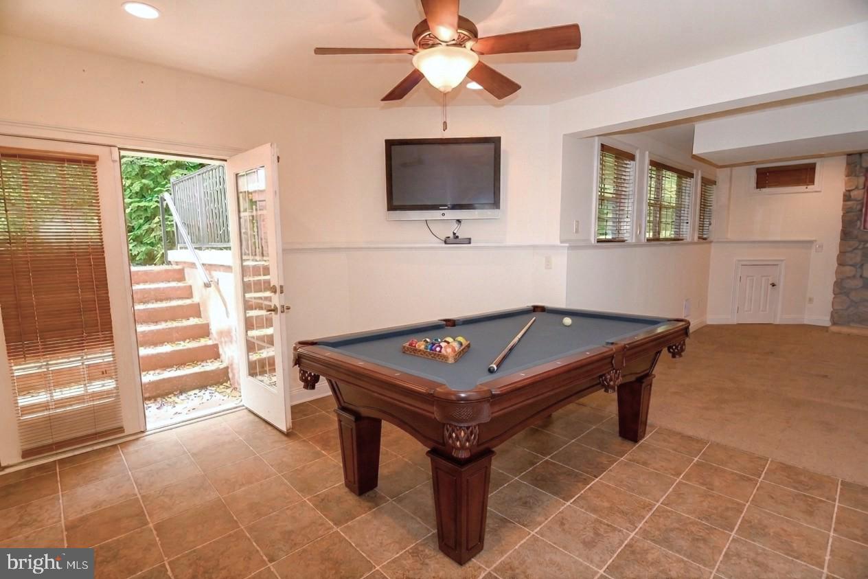 209 Saint James Dr Property Photo 26