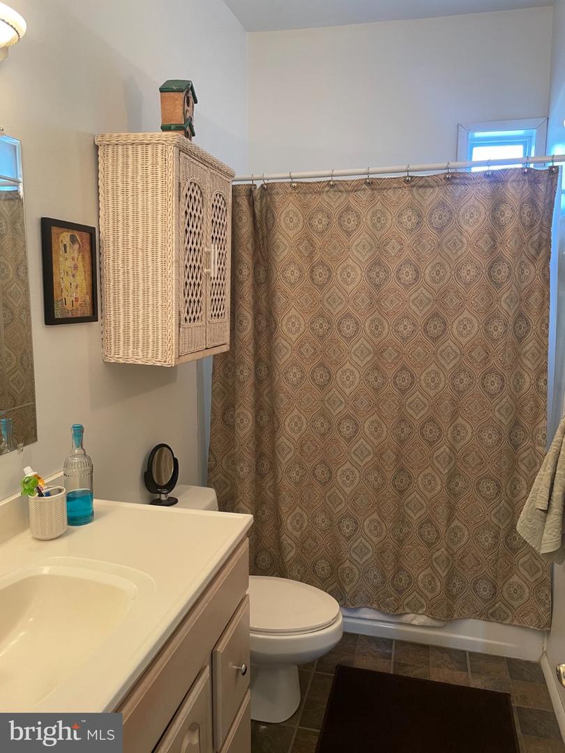 109 S Main St #unit 3 Property Photo 16