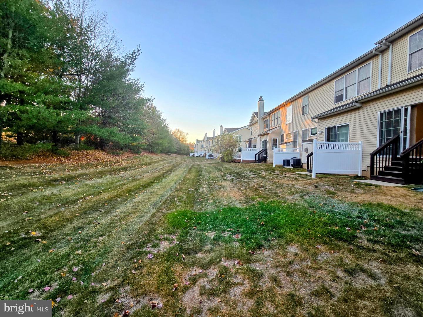 2336 S Whittmore St Property Photo 23