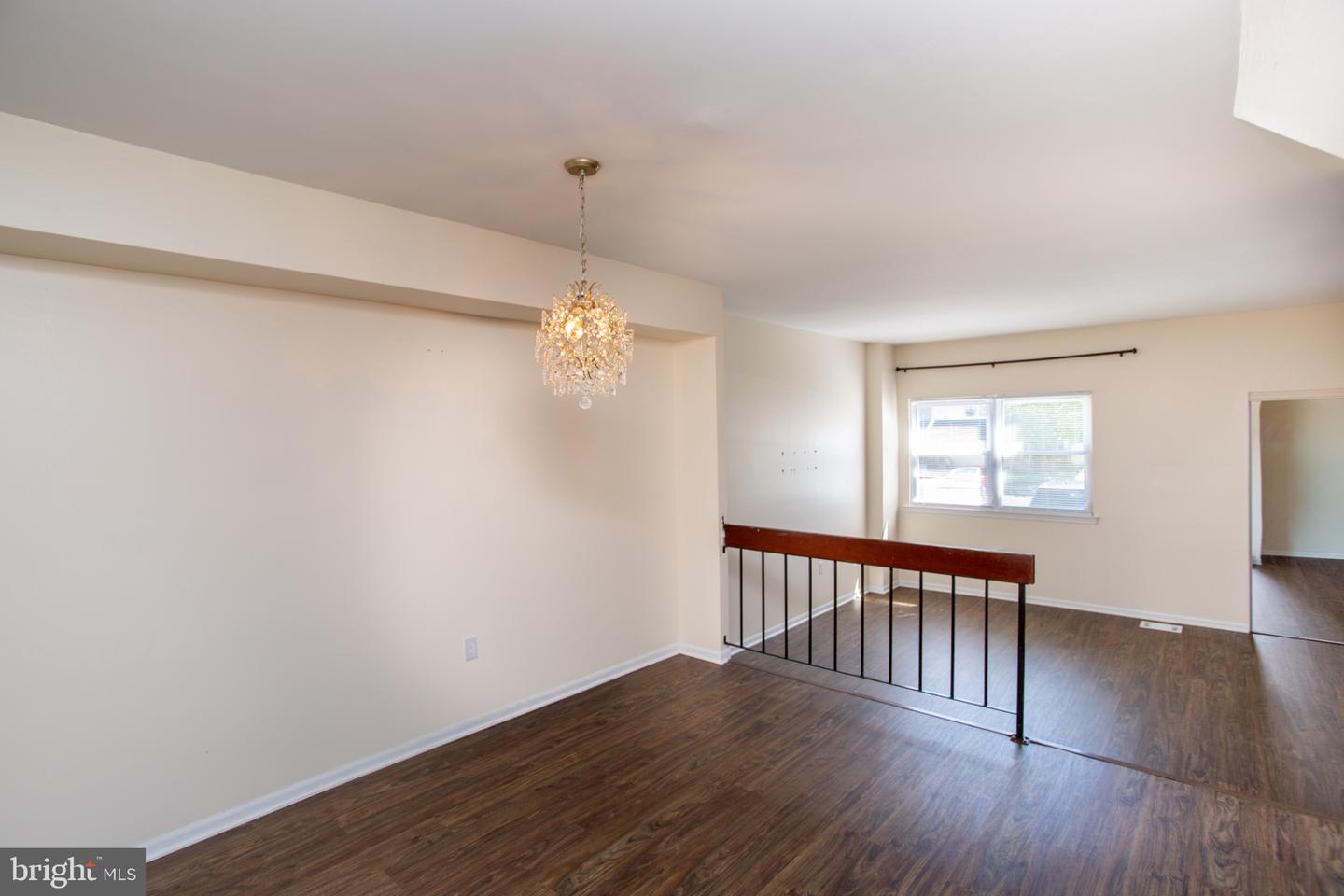 1437 Atterbury Way Property Photo 5