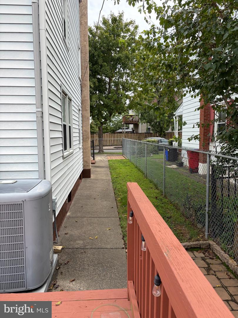 1807 Benson Pl Property Photo 24