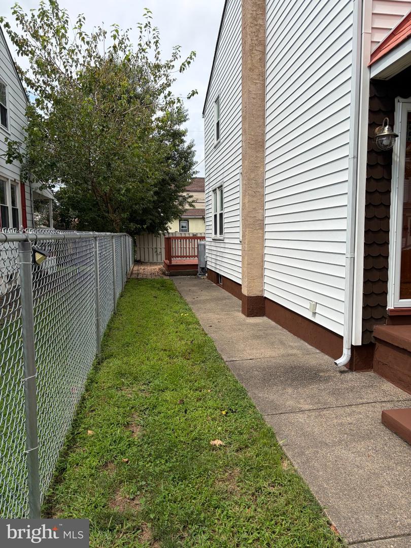 1807 Benson Pl Property Photo 25