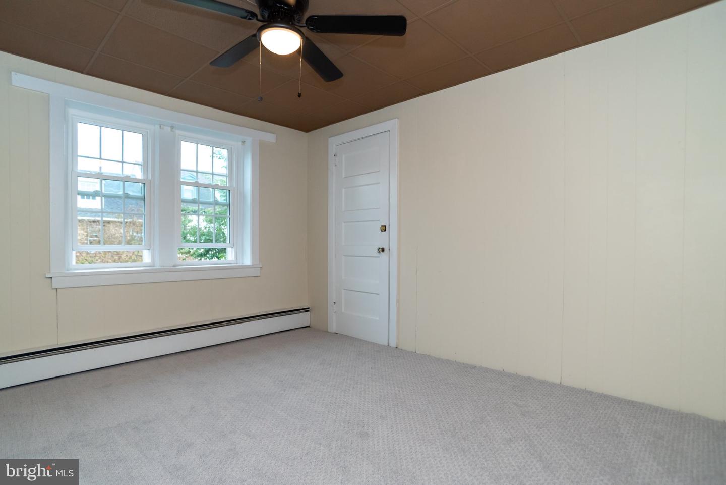 123 Mill St Property Photo 15