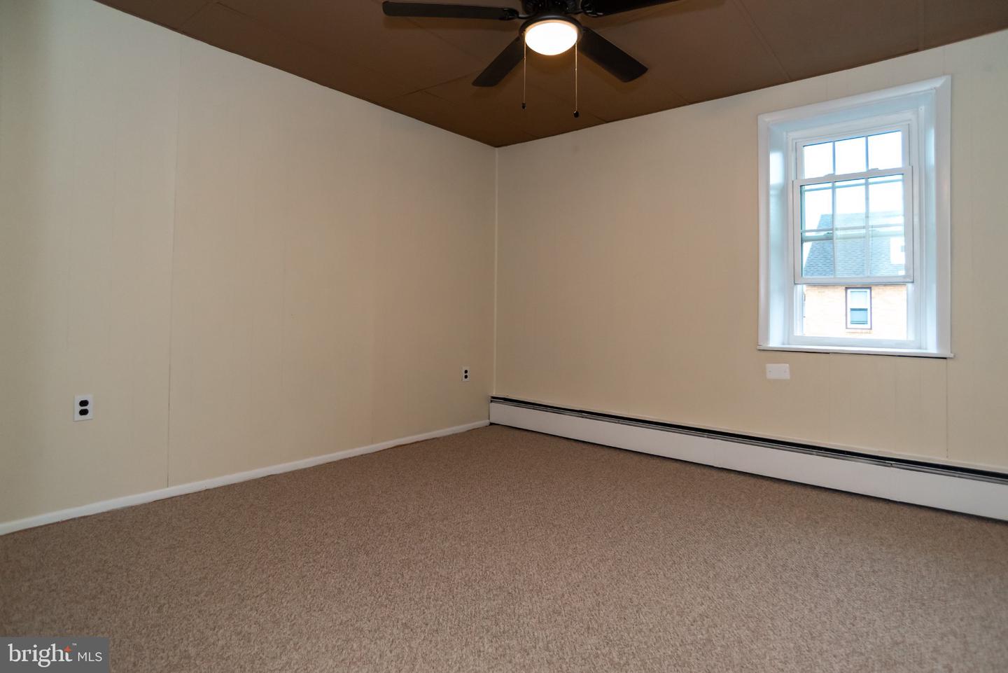 123 Mill St Property Photo 16