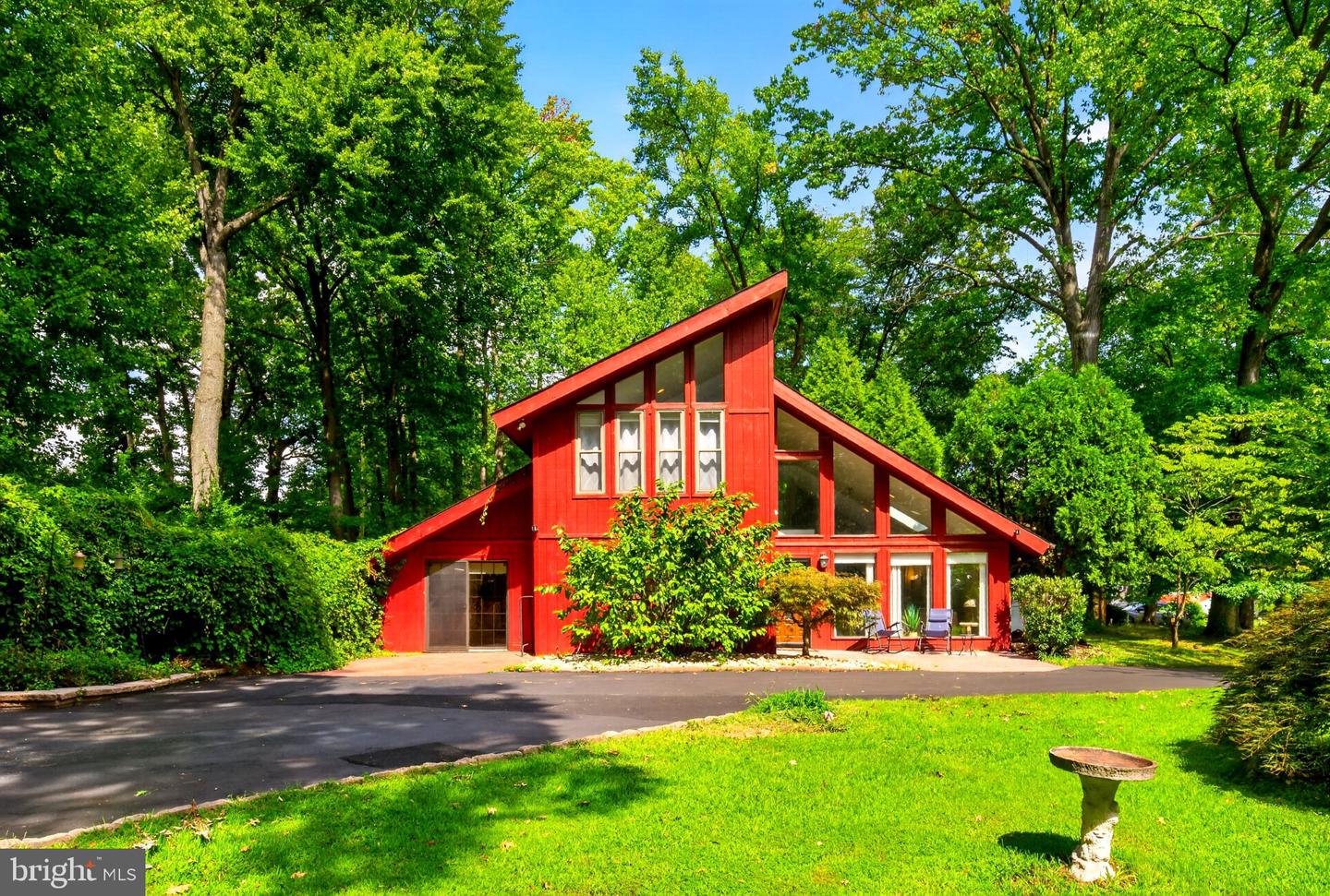 1016 CLEMENS CT
