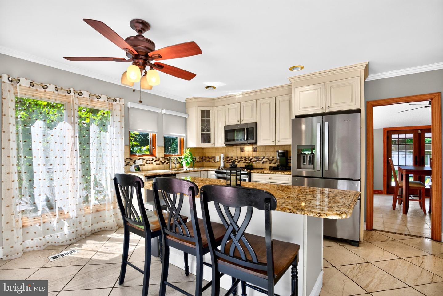 1016 Clemens Ct Property Photo 3