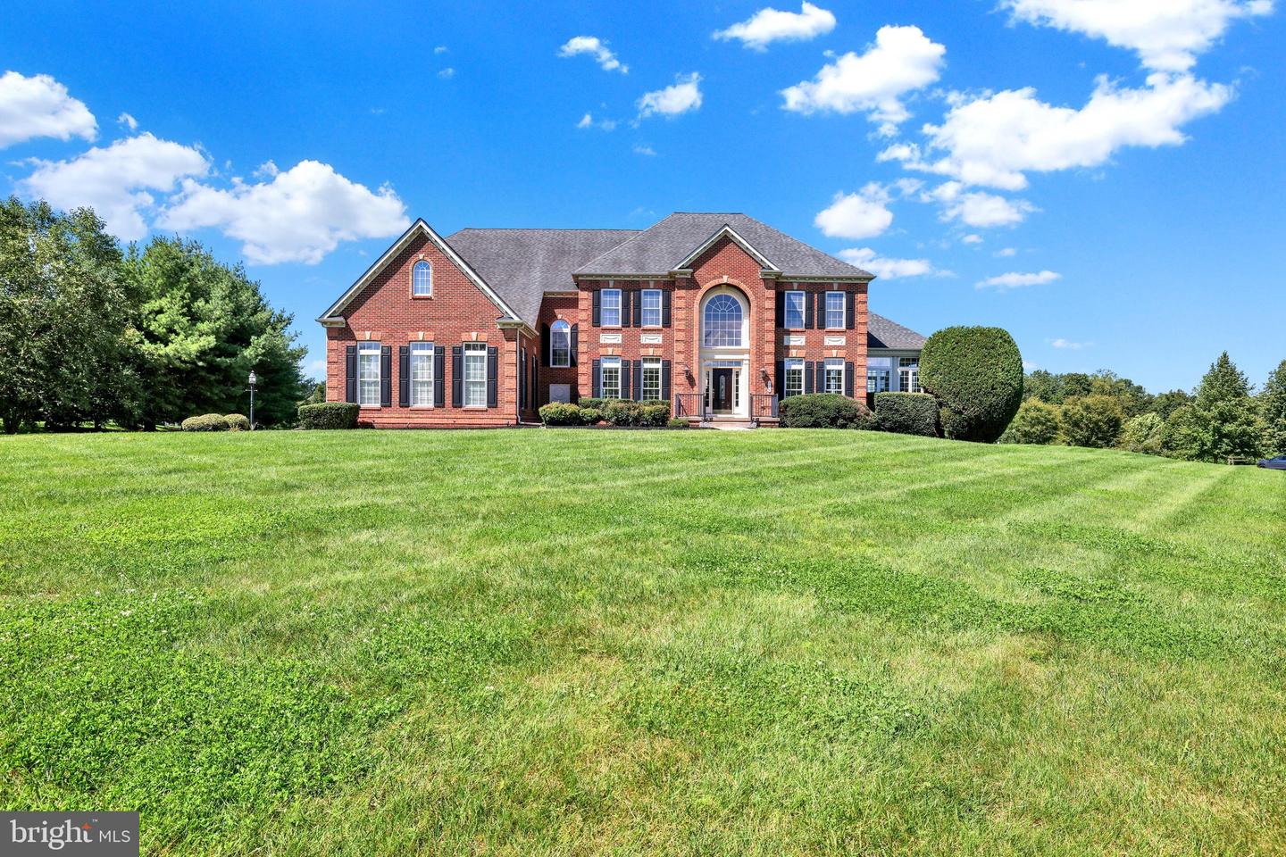 152 Parsons Ln Property Photo 3
