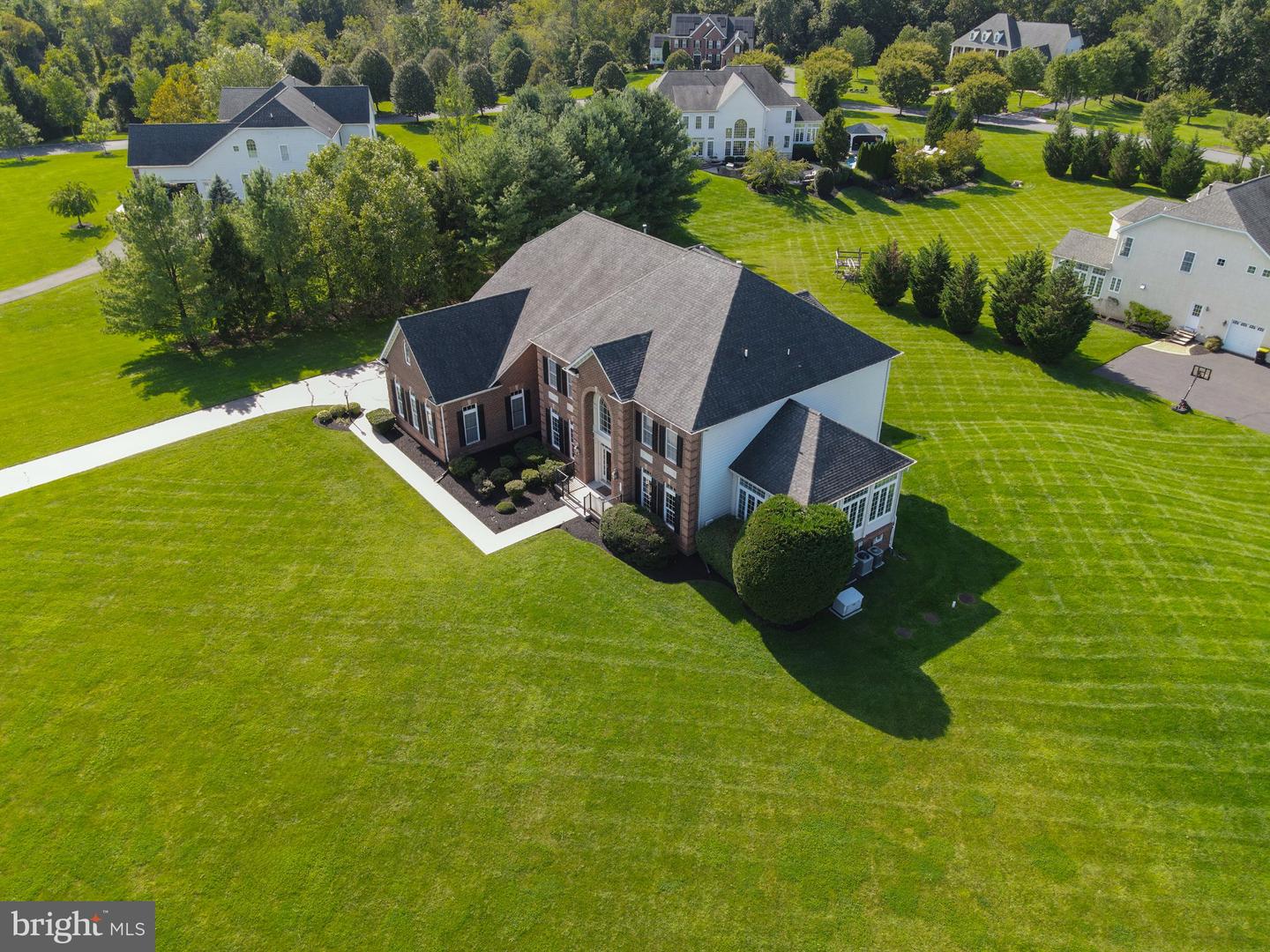 152 Parsons Ln Property Photo 8