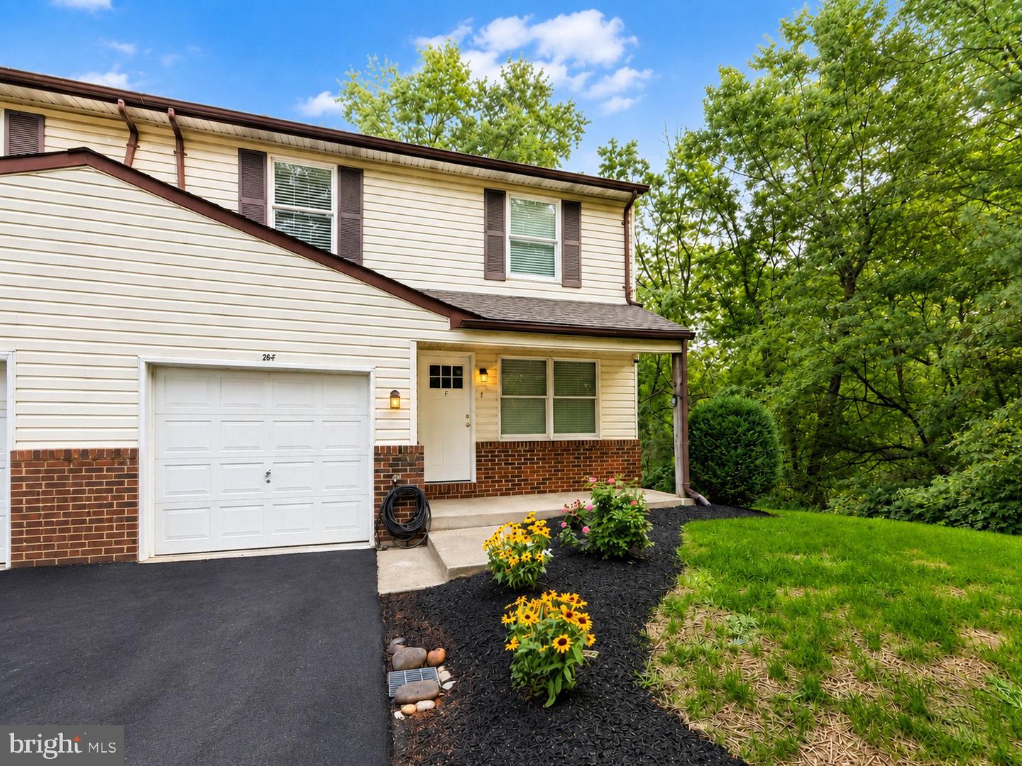 26 Bowling Green Ave #unit 6 (f) Property Photo 1