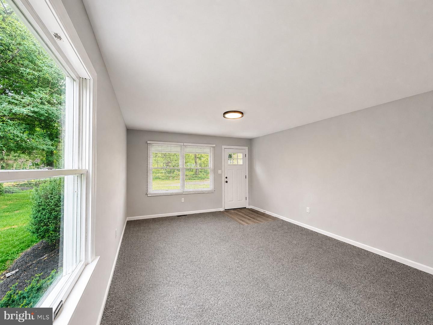 26 Bowling Green Ave #unit 6 (f) Property Photo 7