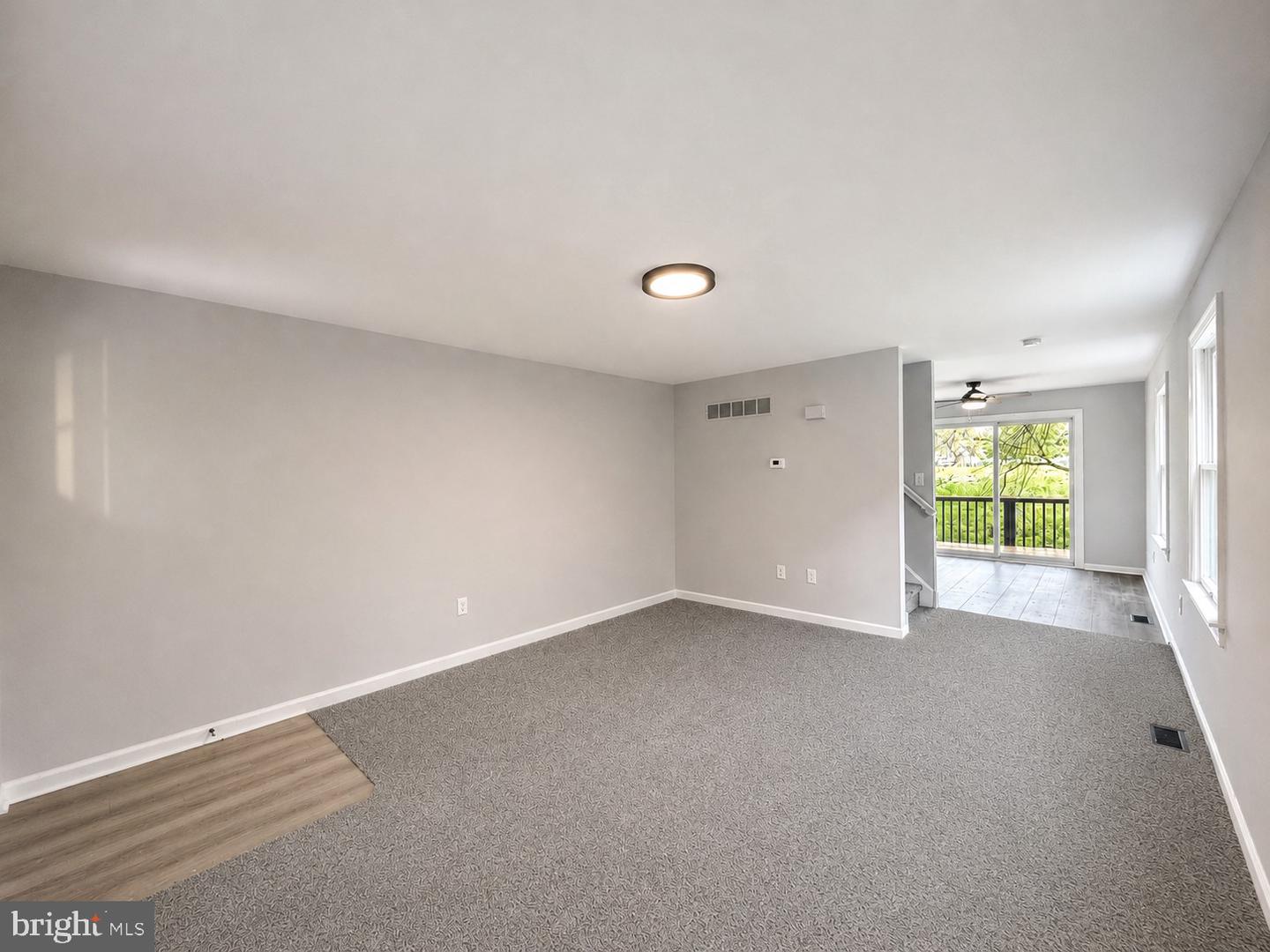 26 Bowling Green Ave #unit 6 (f) Property Photo 10
