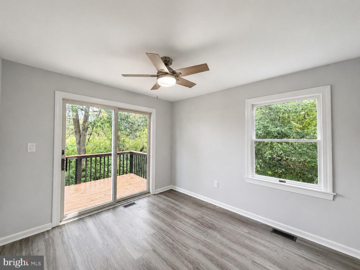 26 Bowling Green Ave #unit 6 (f) Property Photo 11