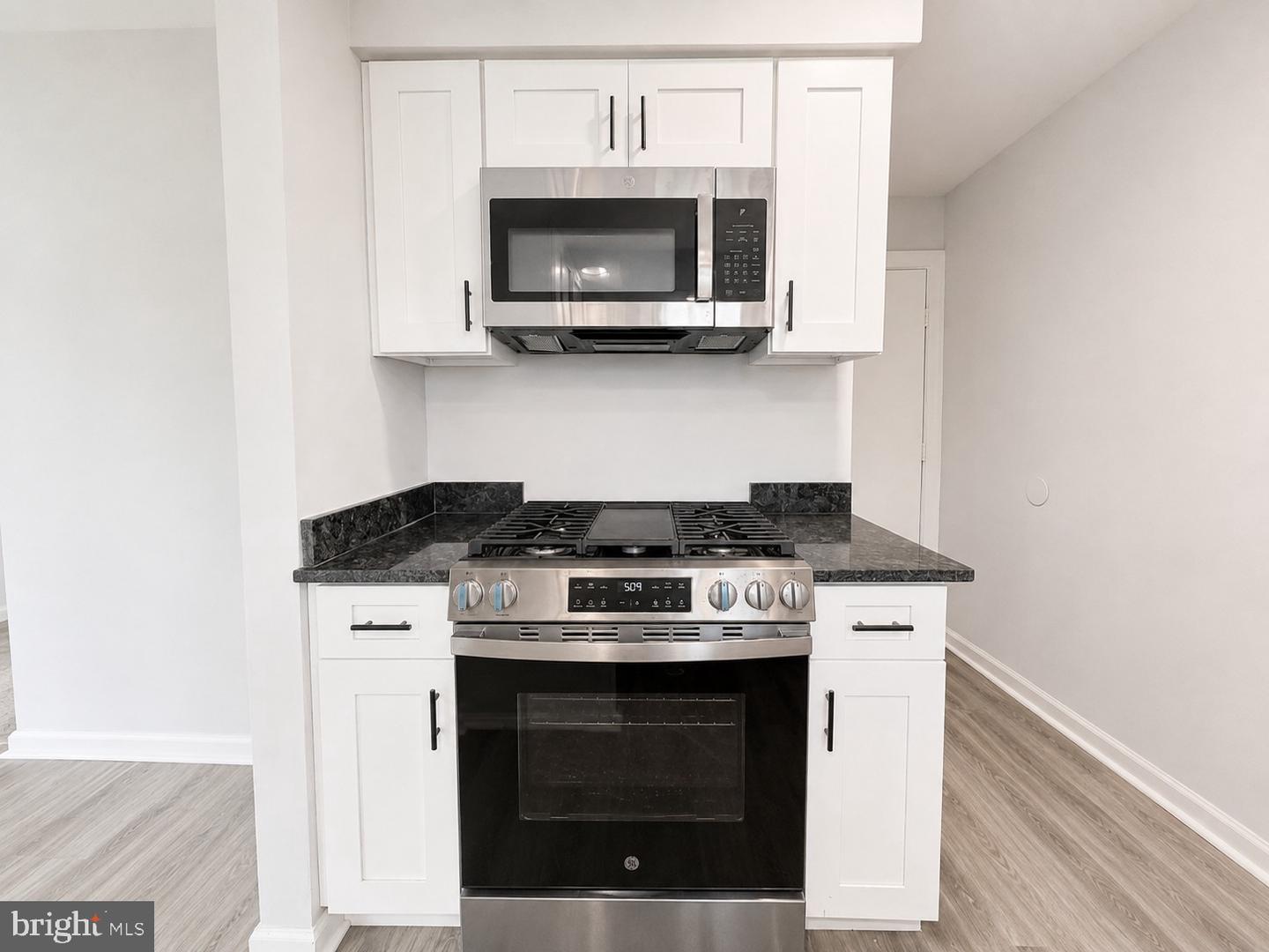26 Bowling Green Ave #unit 6 (f) Property Photo 18