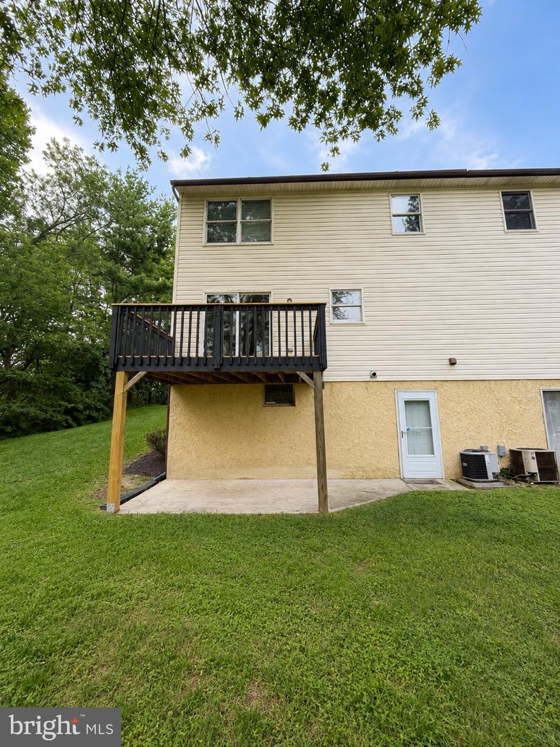 26 Bowling Green Ave #unit 6 (f) Property Photo 47