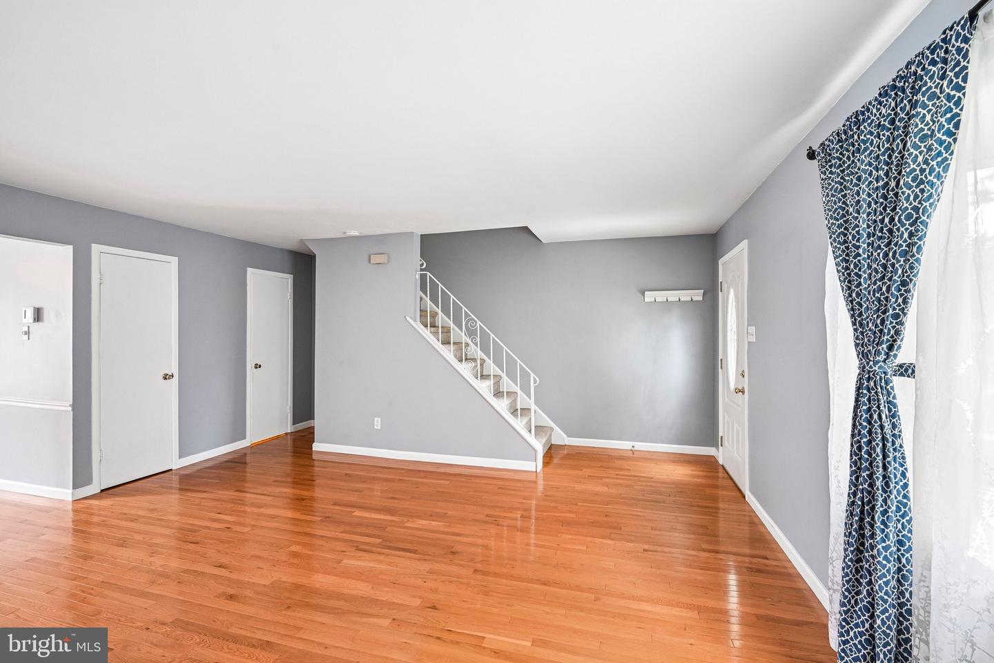 315 Dartmouth Ct Property Photo 8