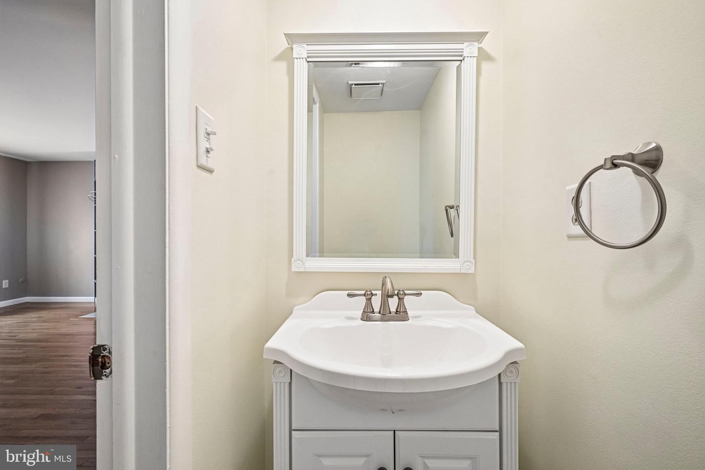 315 Dartmouth Ct Property Photo 17