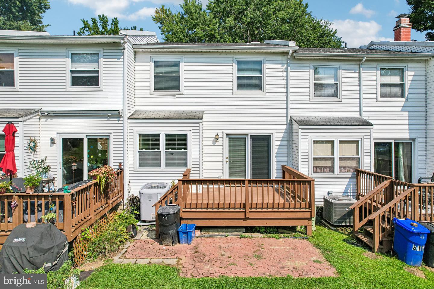 315 Dartmouth Ct Property Photo 52