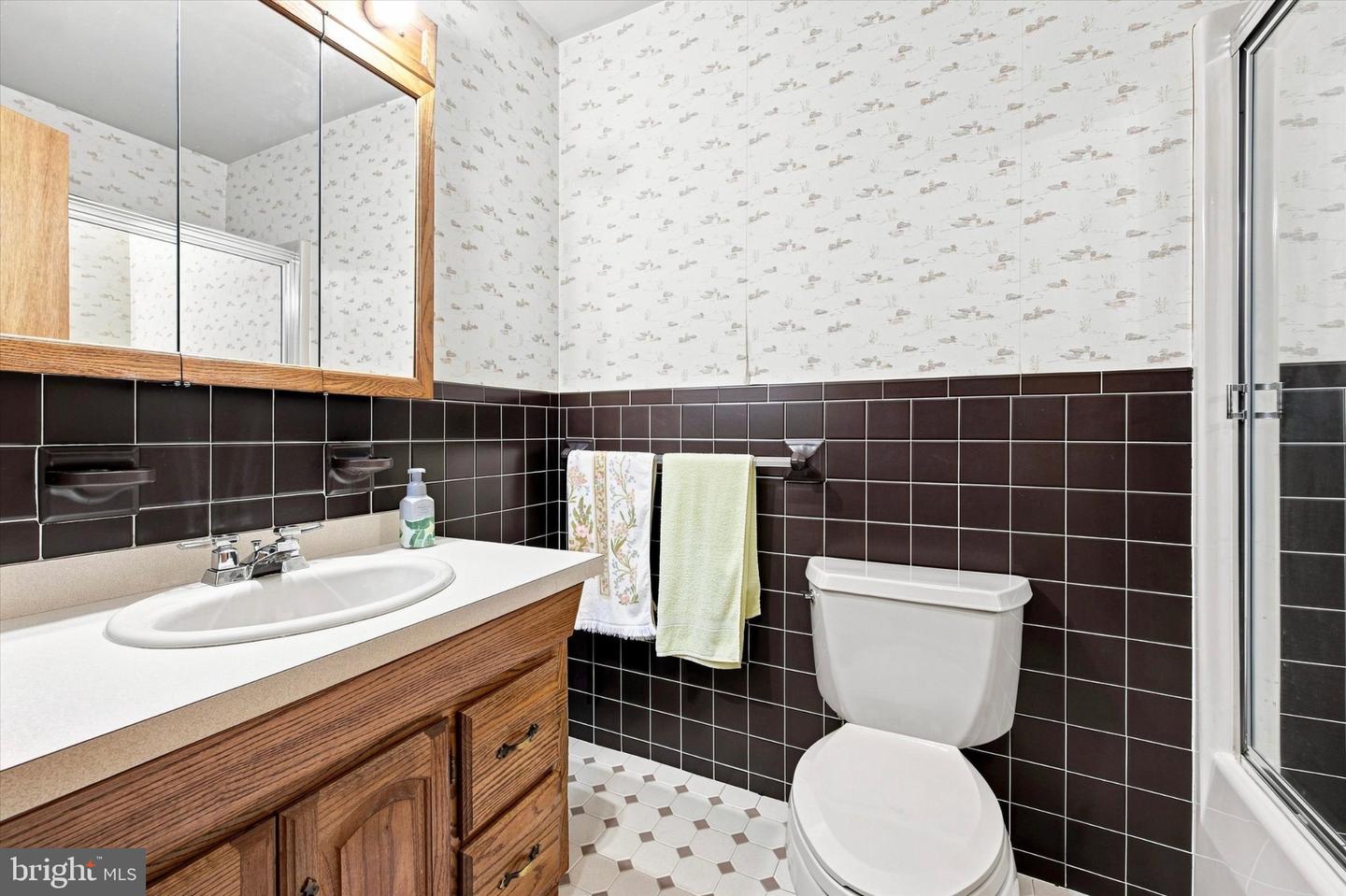 220 California Rd Property Photo 15